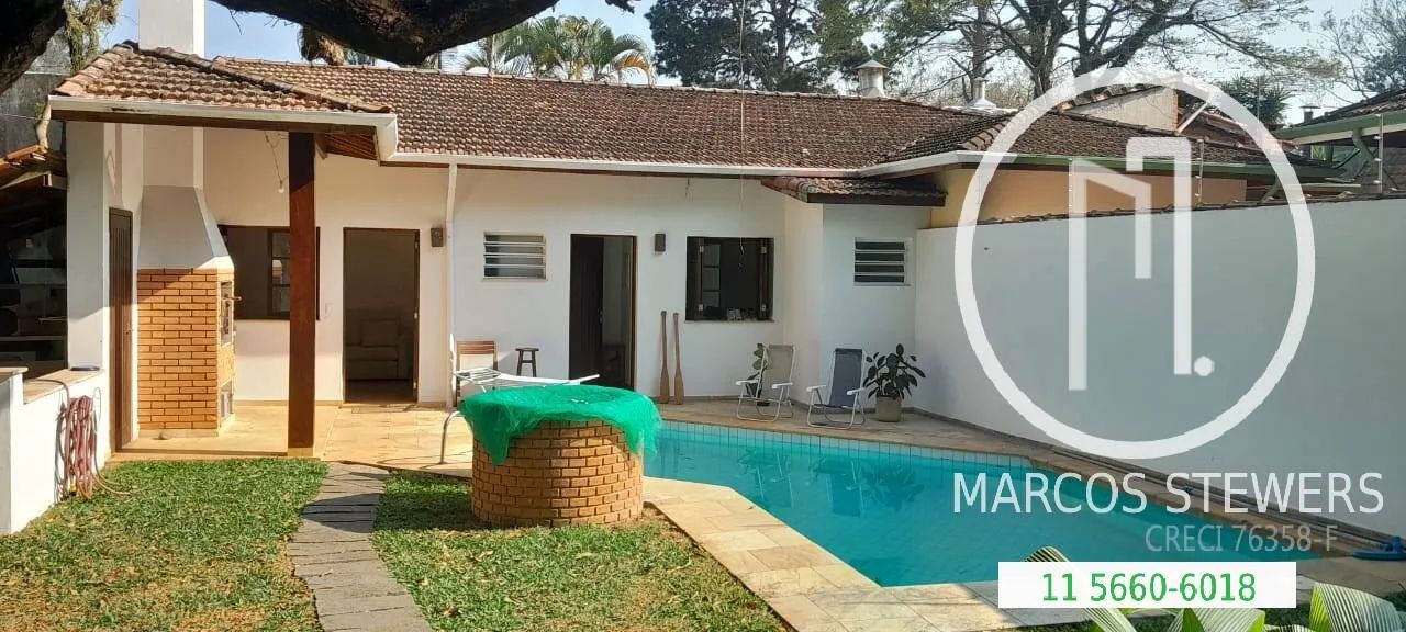 Casa com Piscina no Bolsão de Interlagos