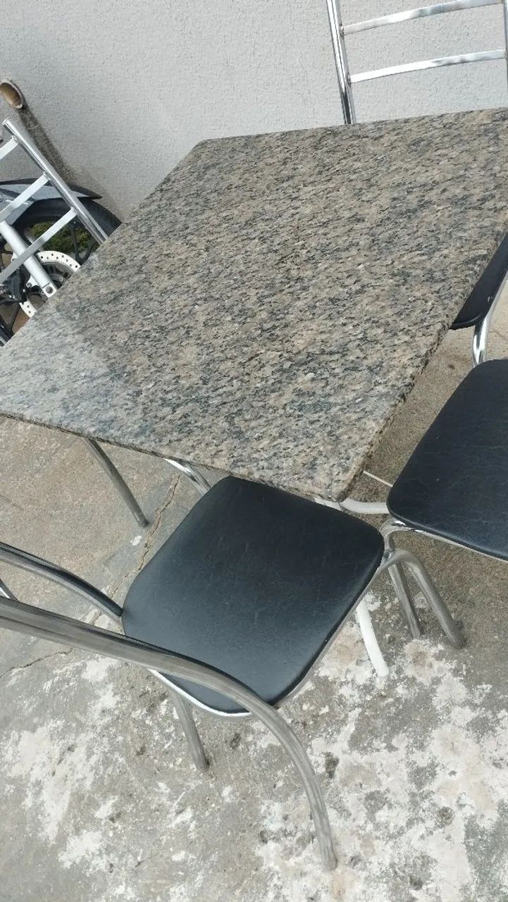 Mesa com 4 cadeiras  - Foto 5