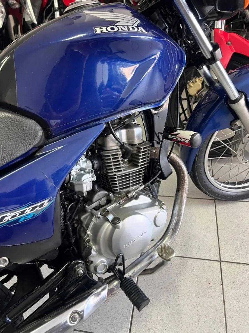 Honda Titan 150 ES