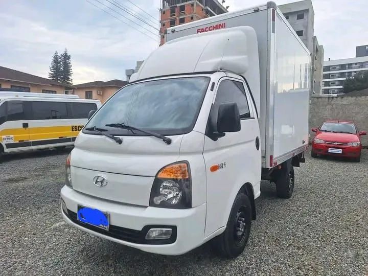 Hyundai Hr 2.5 TCI DIESEL (RS/RD) 2017