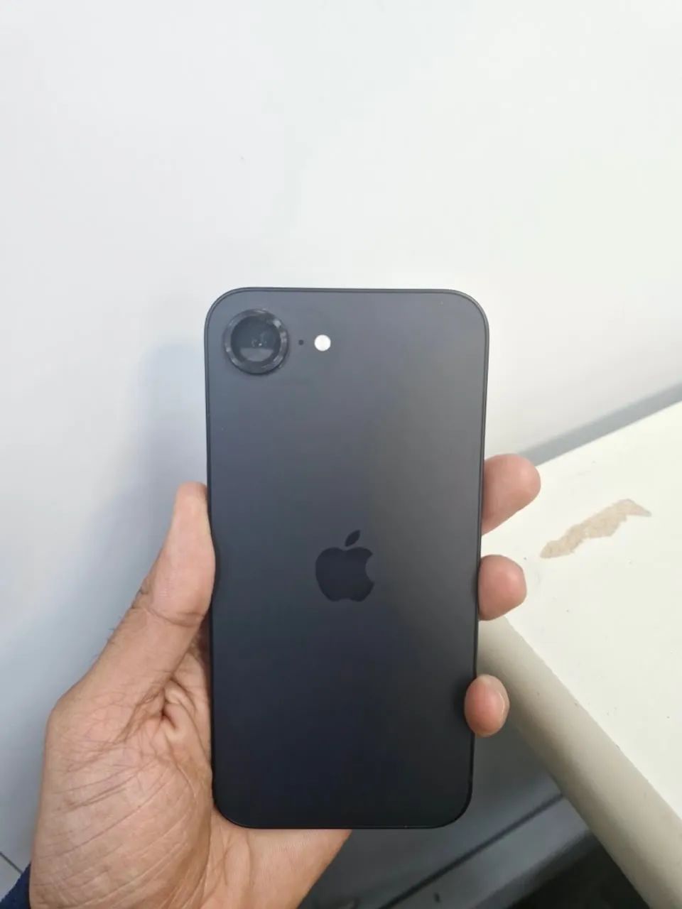 iPhone 16e 256 gigas 99%bateria  - Foto 2