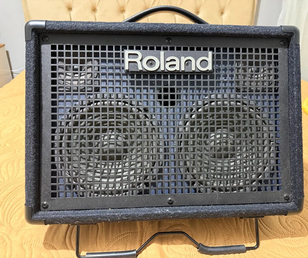 Cubo Roland KC 220