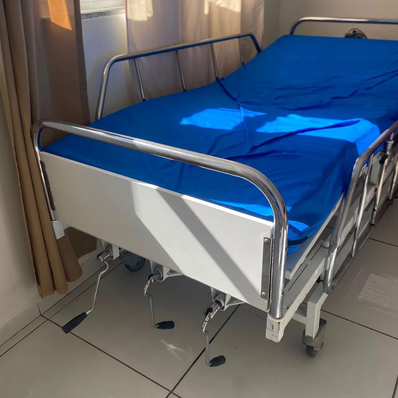 Cama hospitalar  - Foto 2
