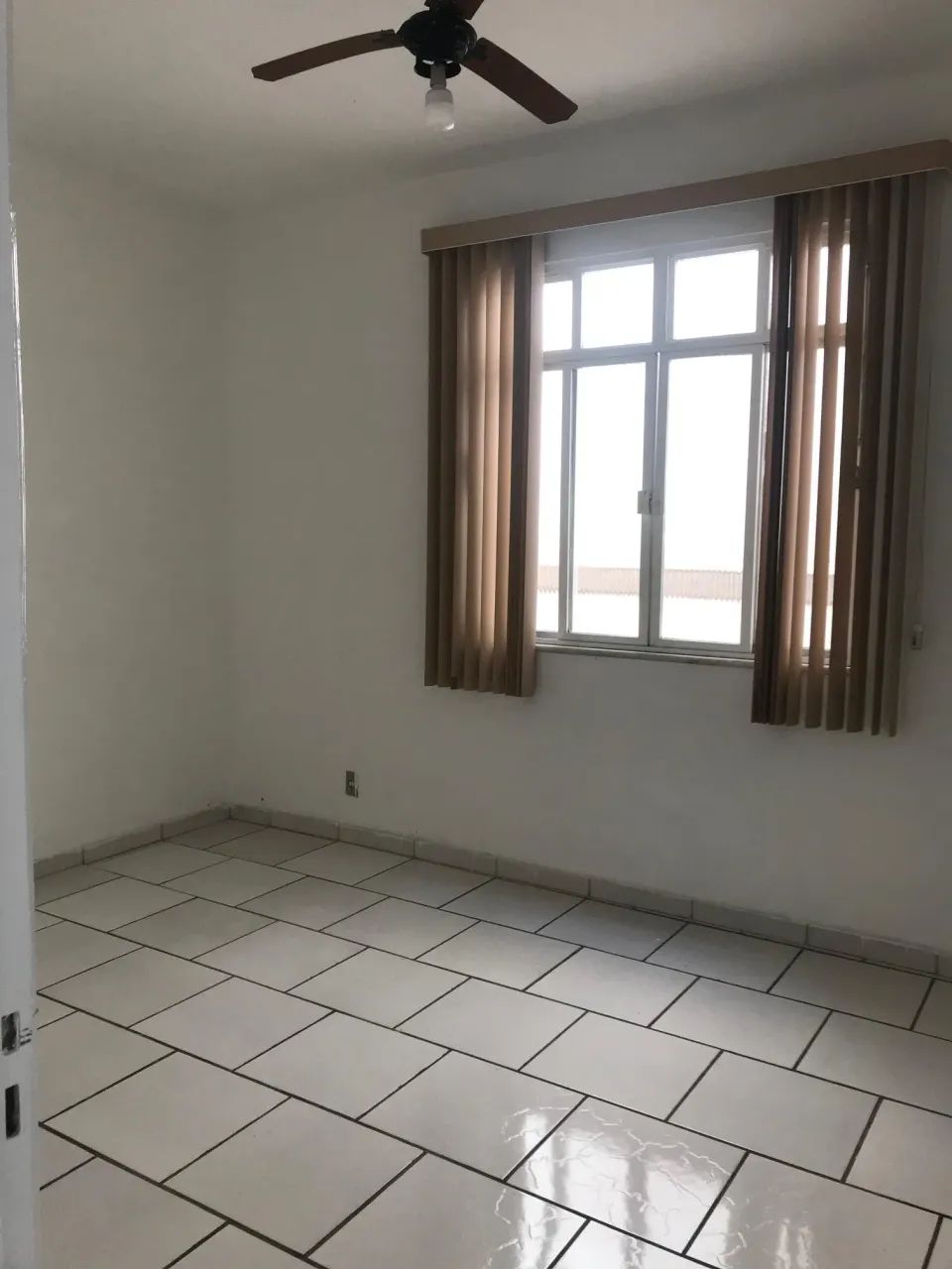 Cabo Frio -Vila Nova- vendo prédio inteiro - vagas - Foto 2