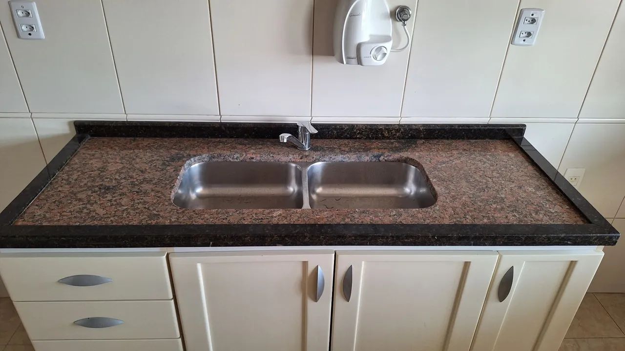 Tampo de Granito (1,66m X 60cm) com Cuba Inox Dupla (80cm x 38cm). Já removido, só levar - Foto 2
