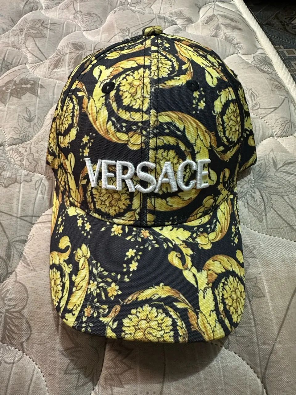 Boné Versace 