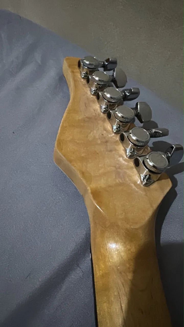 Suhr Luthier Mateus Assato - Foto 4