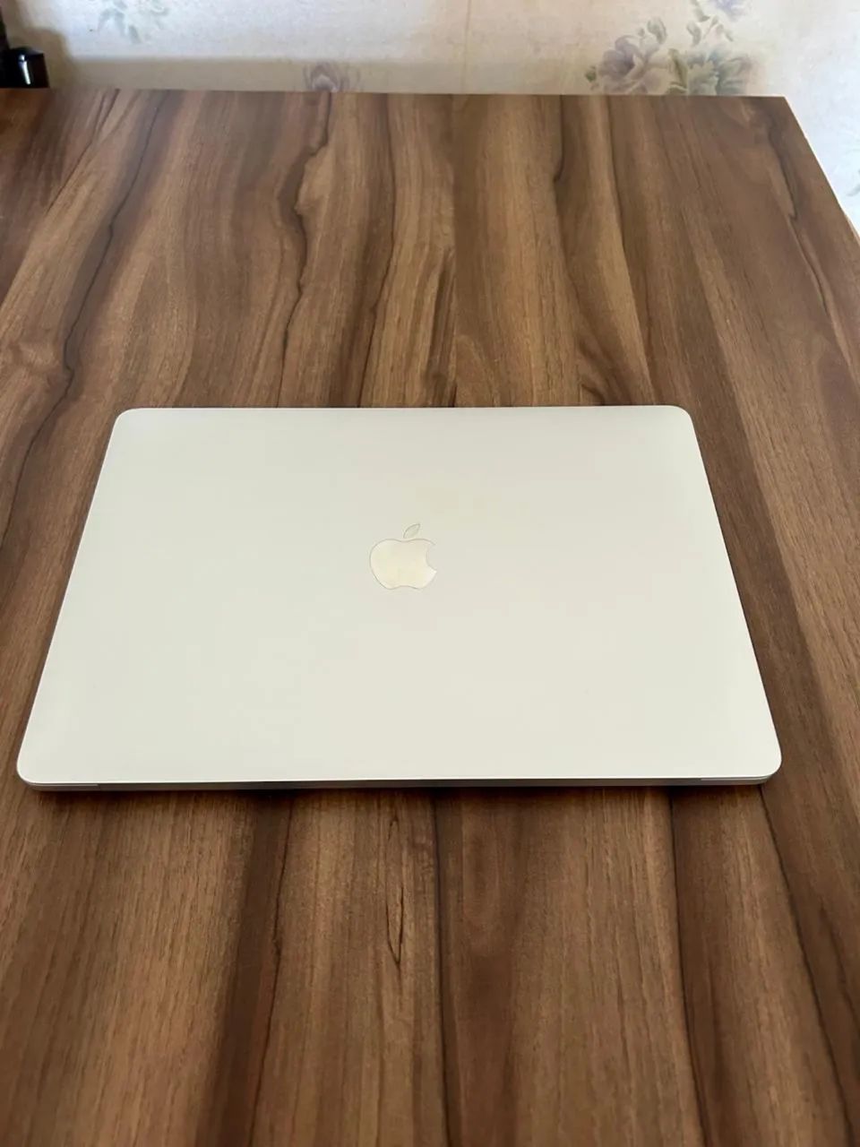 MacBook Pro M1 8GB excelente estado - Foto 2