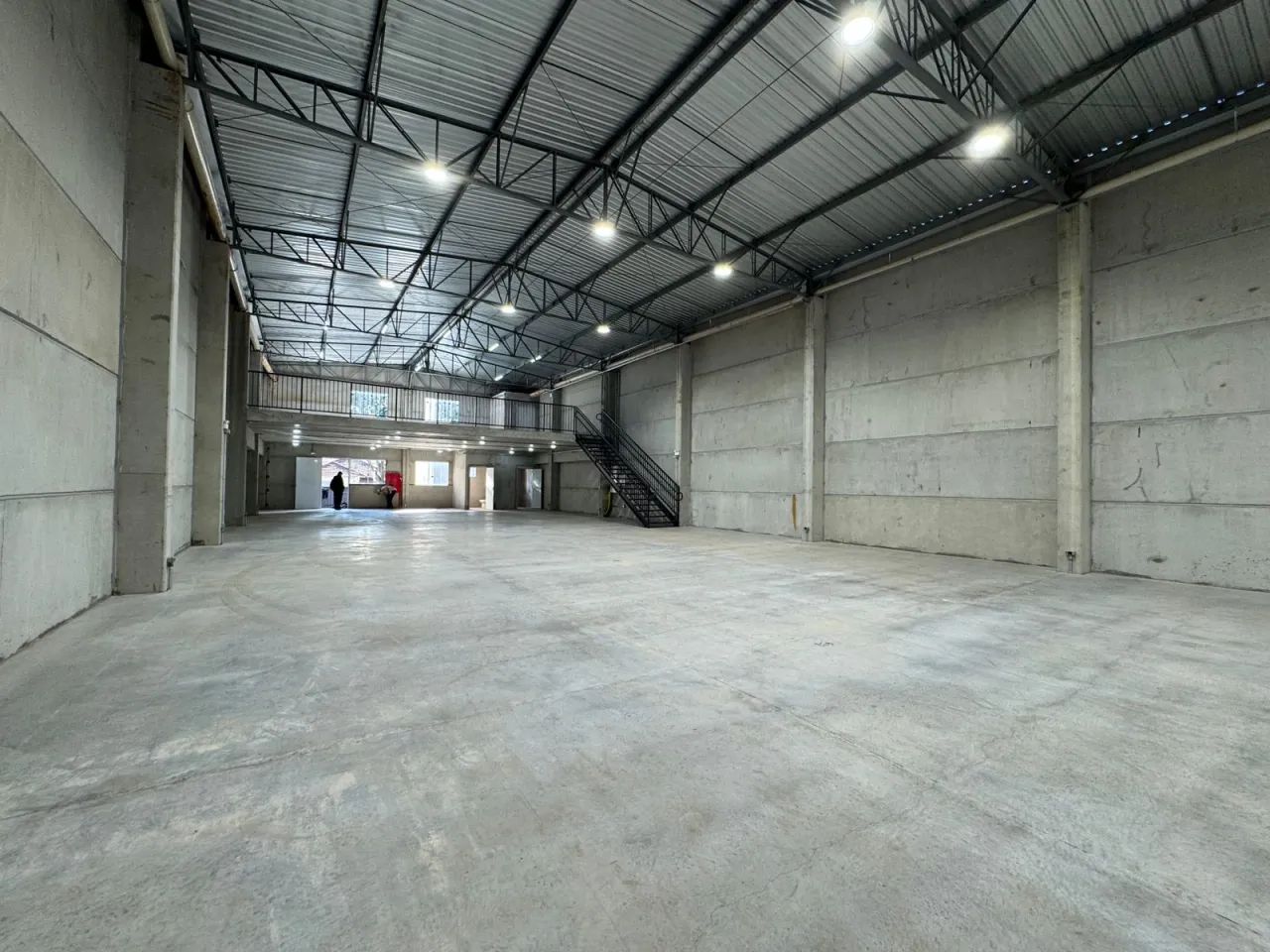 Imóvel Comercial/Industrial | Avenida Colombo | 1.718m² | Com Subsolo | Maringá/PR - Foto 3