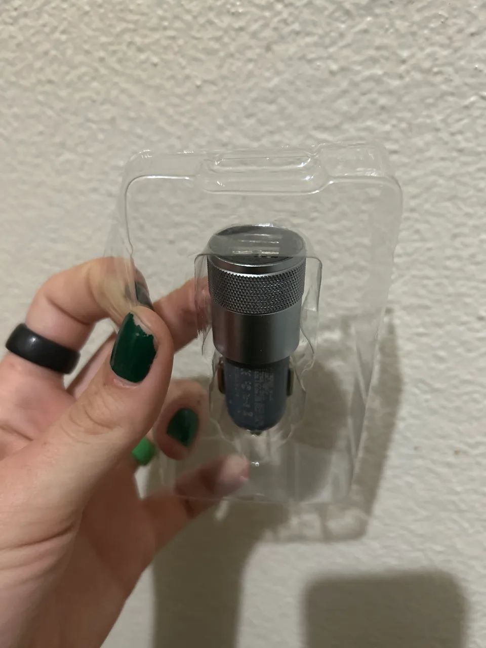 Carregador Veicular Universal Geonav de 2.4A com 2 saídas USB. - Foto 2