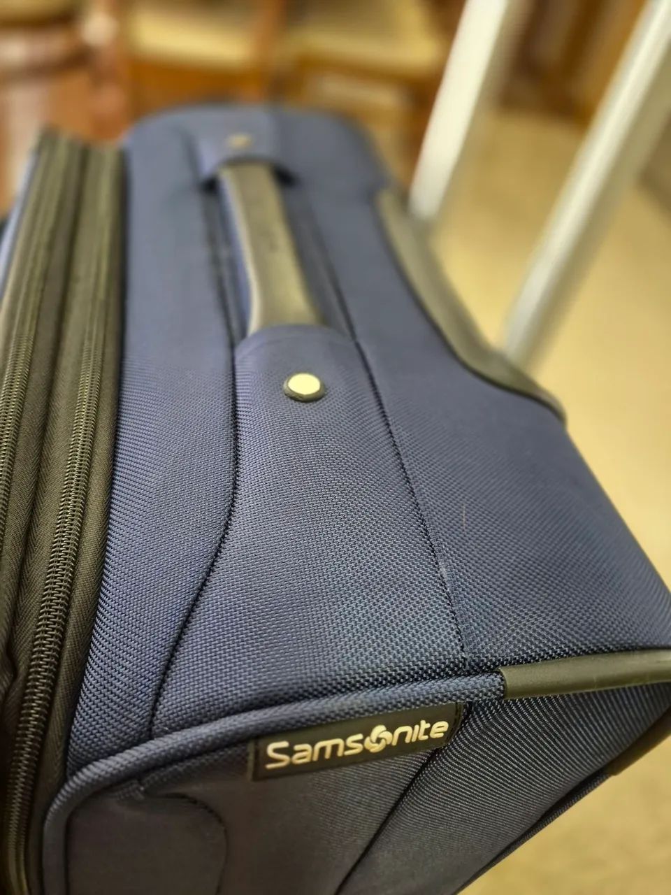 Mala Samsonite grande azul em perfeito estado - Foto 2