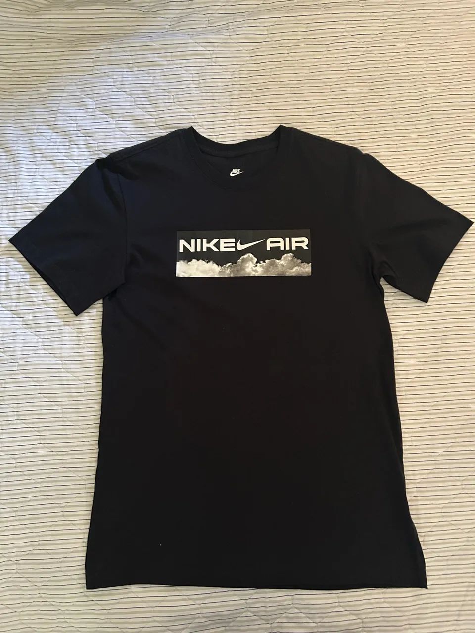 3 camisetas Nike tam P - Roupas - Serra Dourada II, Serra