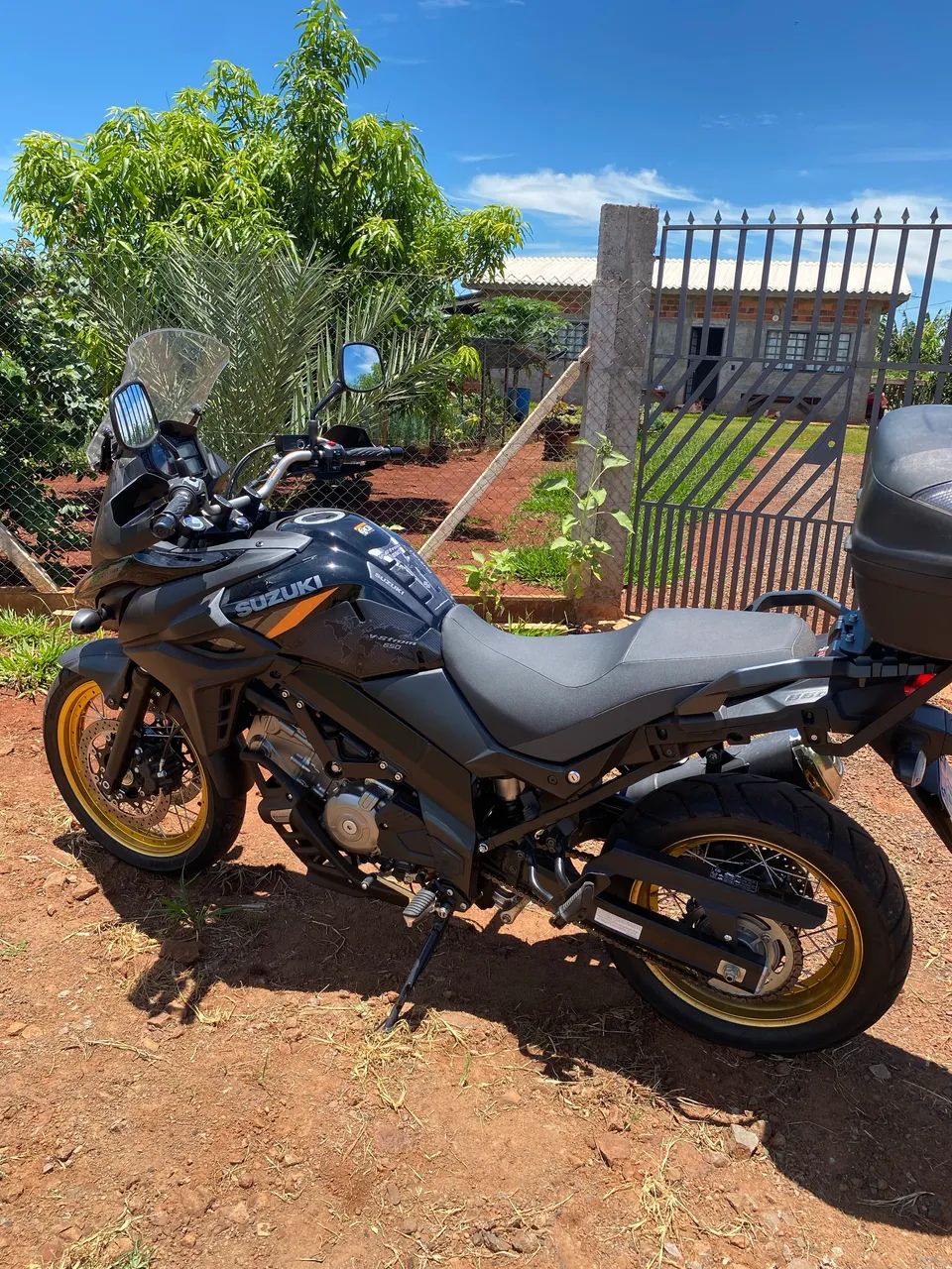 V-Stron 650  - Foto 3