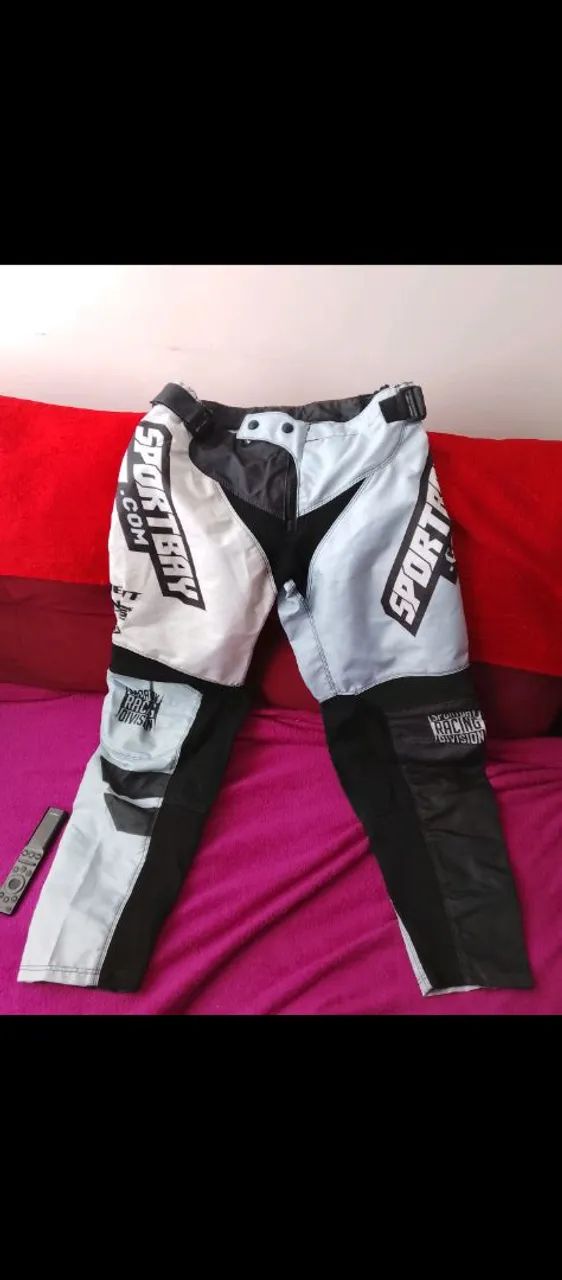 Calça de motoqueiro 