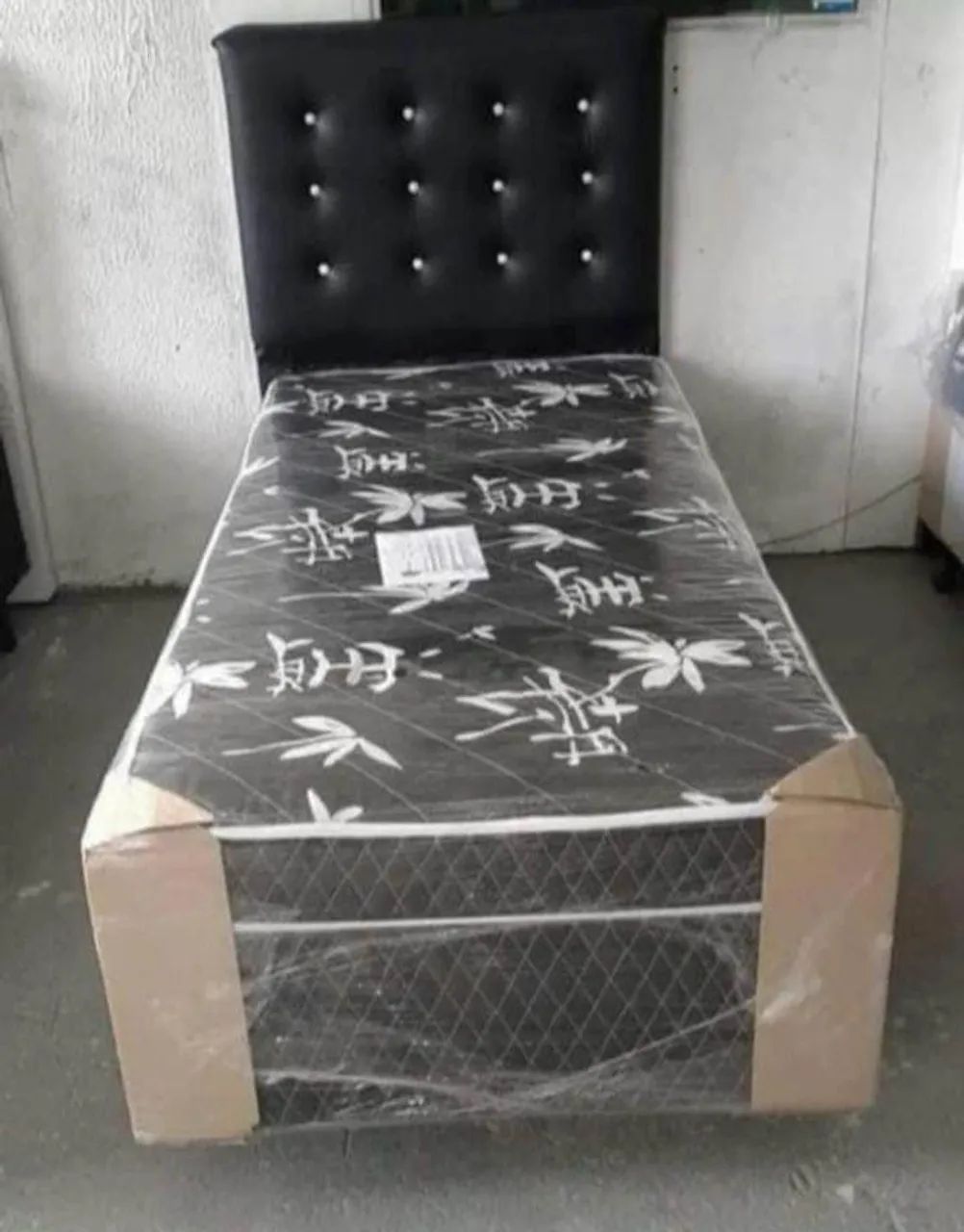 Cama Box Solteiro Com colchão acoplado  - Foto 4