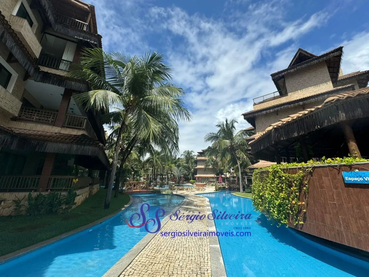 Apartamento duplex finamente mobiliado no parque das Ilhas!