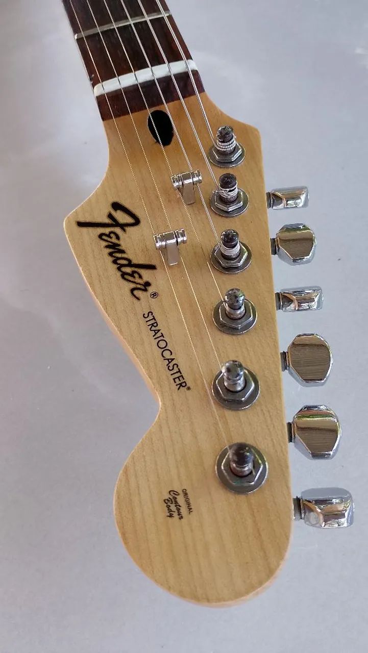 Guitarra stratocaster  - Foto 2