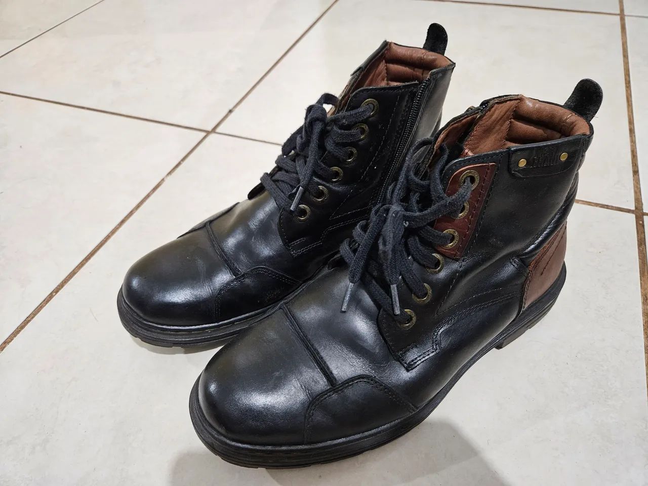 Bota preta tam 39/40