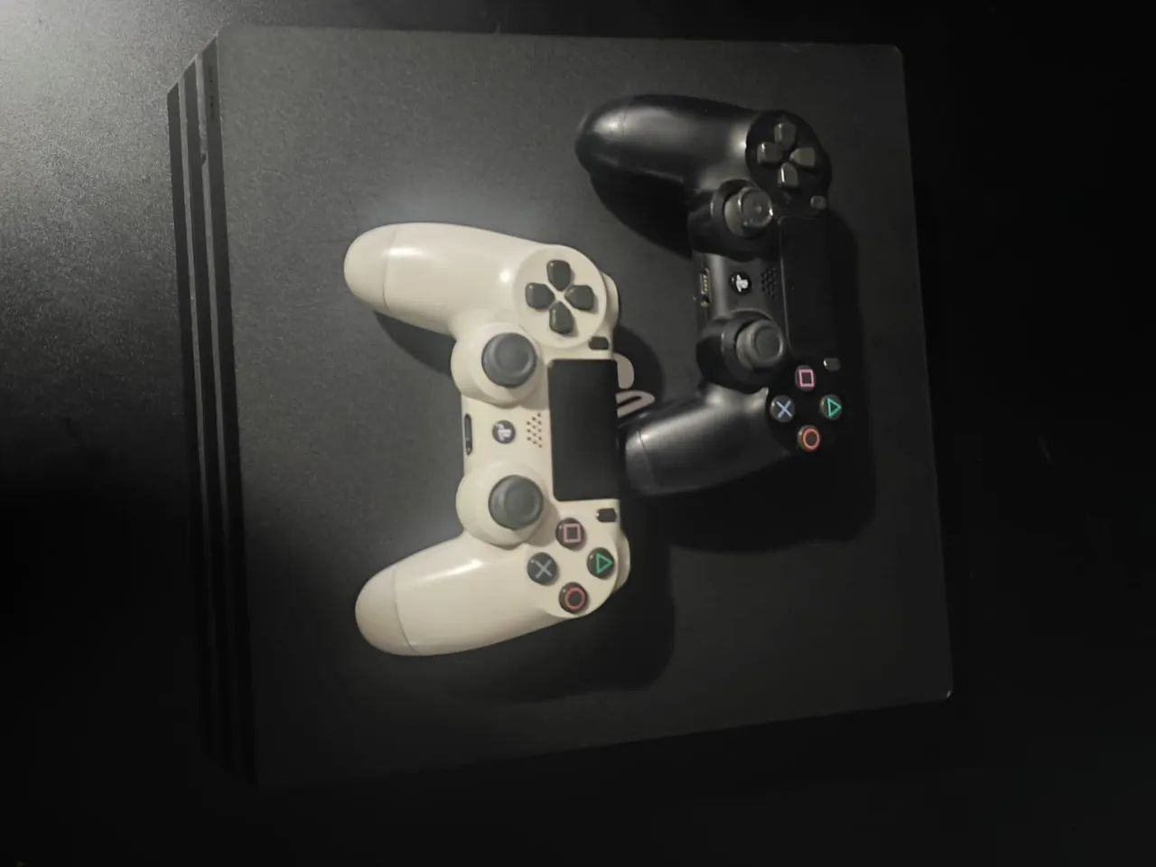 VENDO PS4 PRO 1TB - Foto 3