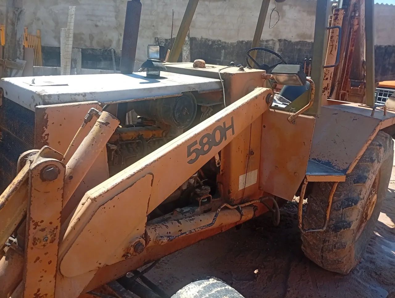 Retroescavadeira Case 580H - Foto 3