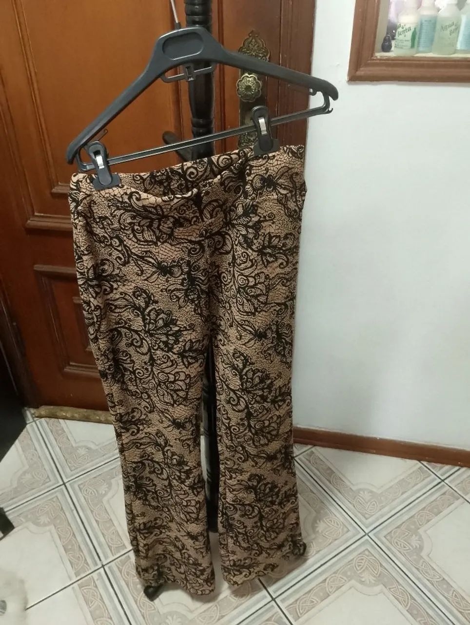 Calça de elastano 