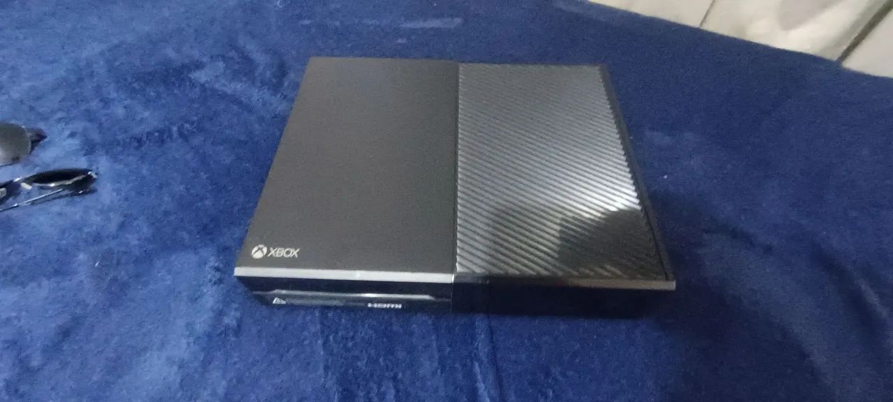 XBOX ONE - APENAS O CONSOLE (sem controle e fonte)