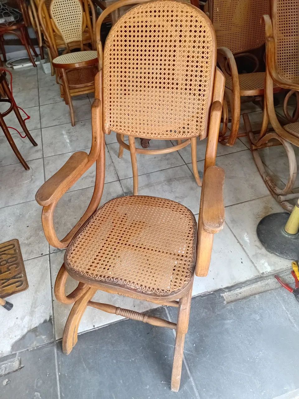 CADEIRA DE BALANÇO C MOLA - Foto 3