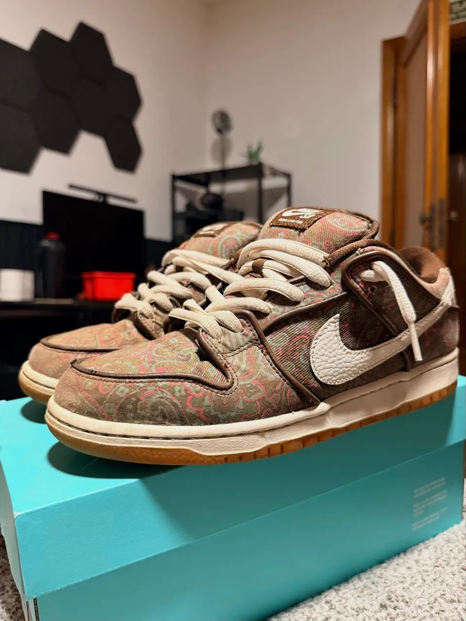 Nike SB Dunk Low Paisley Brown - com caixa 