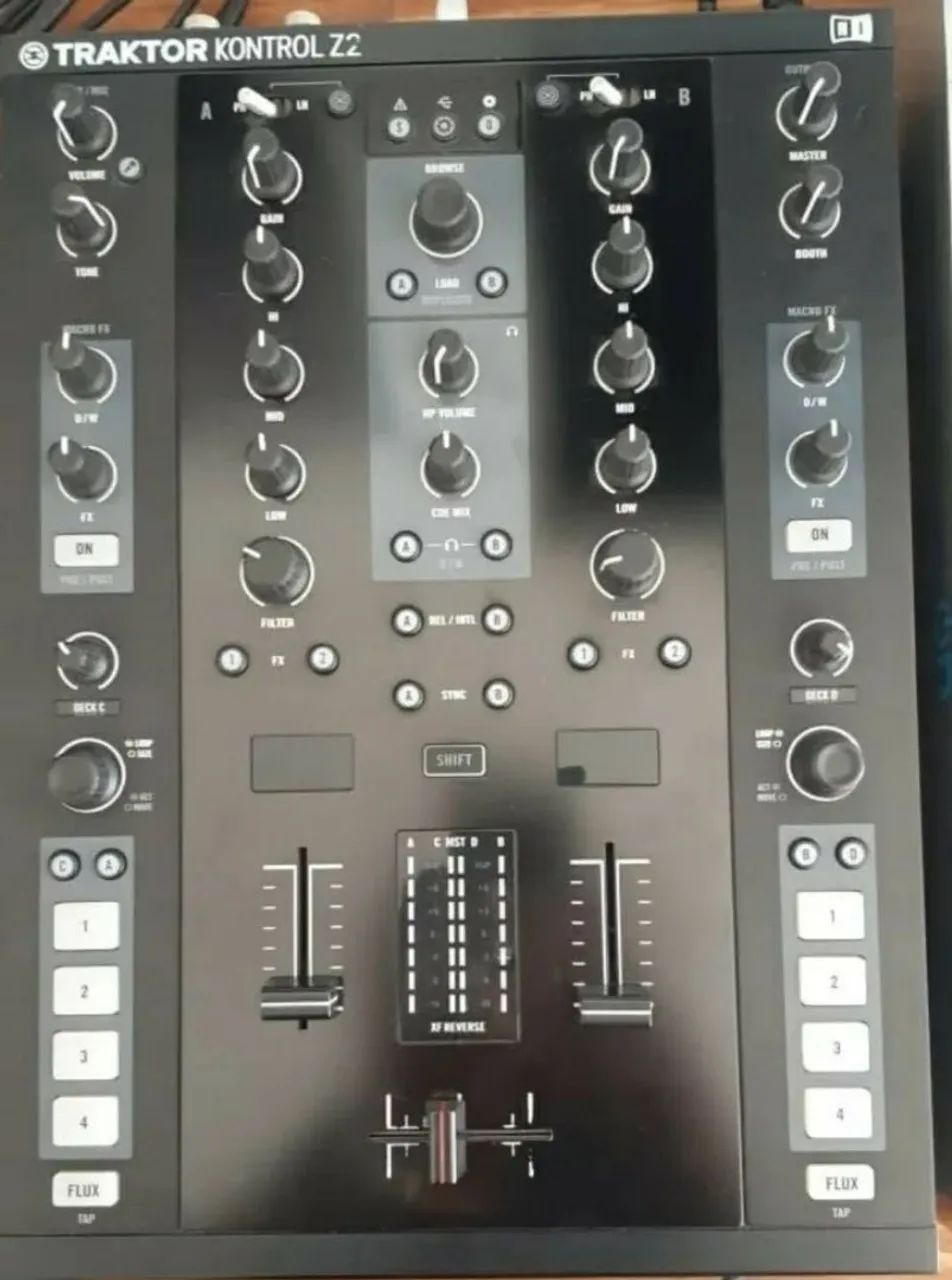 Mixer Traktor Z2 - Aparelhos de Som - Juscelino, Mesquita