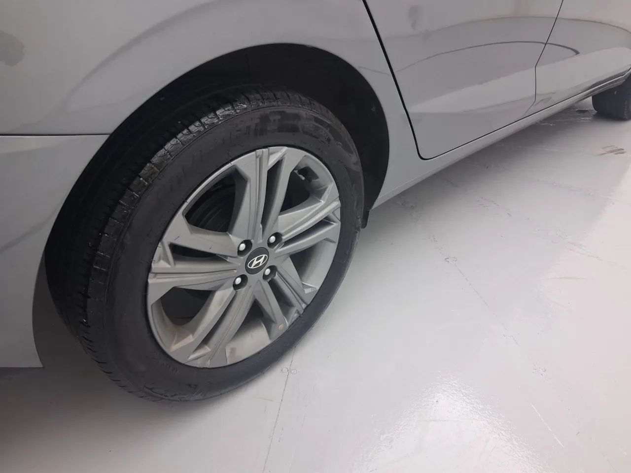 Hyundai HB20S Limited 1.0 TB Flex 12V Aut., foto 14 de 18
