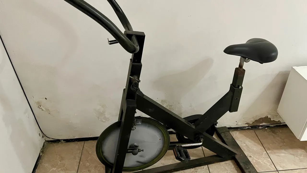 Bicicleta ergométrica  - Foto 3