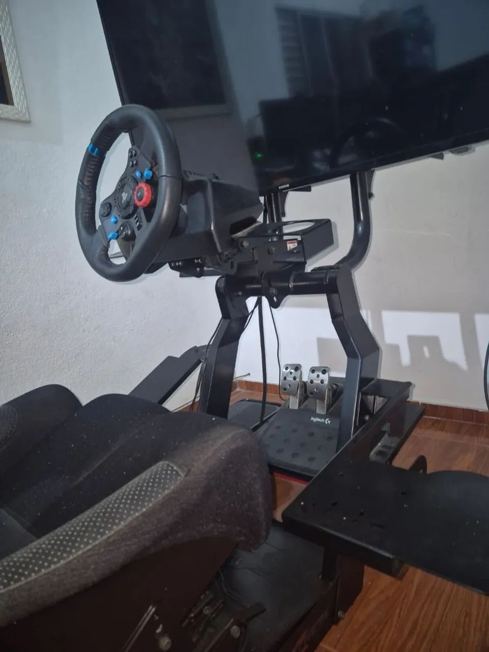 Cockpit extreme sim racing + tv + Logitech g29 - Foto 2