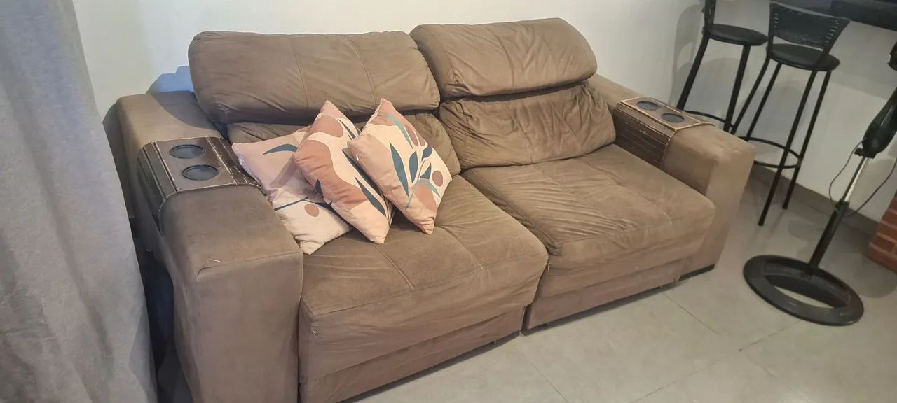 Sofá Retrátil 2 lugares grande - Foto 2