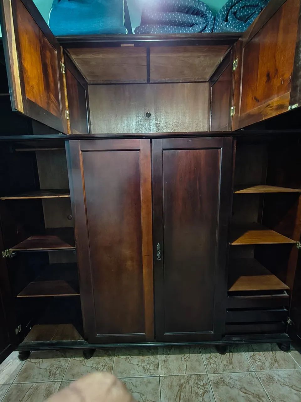 Guarda-Roupa de Madeira - Foto 4