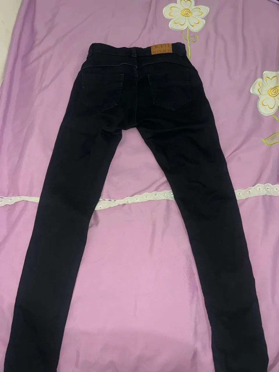 Calça jeans skinny preta  - Foto 2