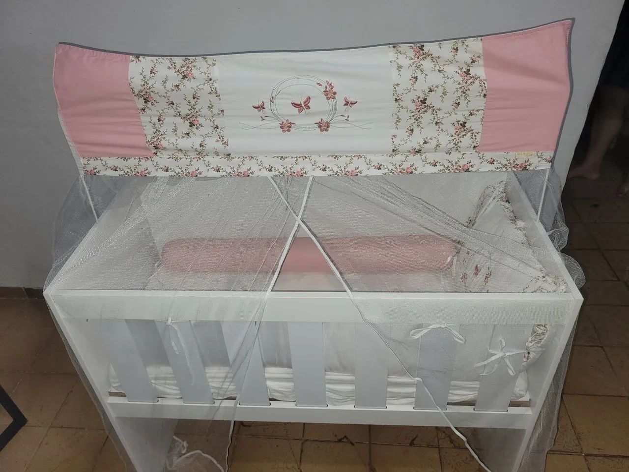 Mini berço completo com kit menina  - Foto 6