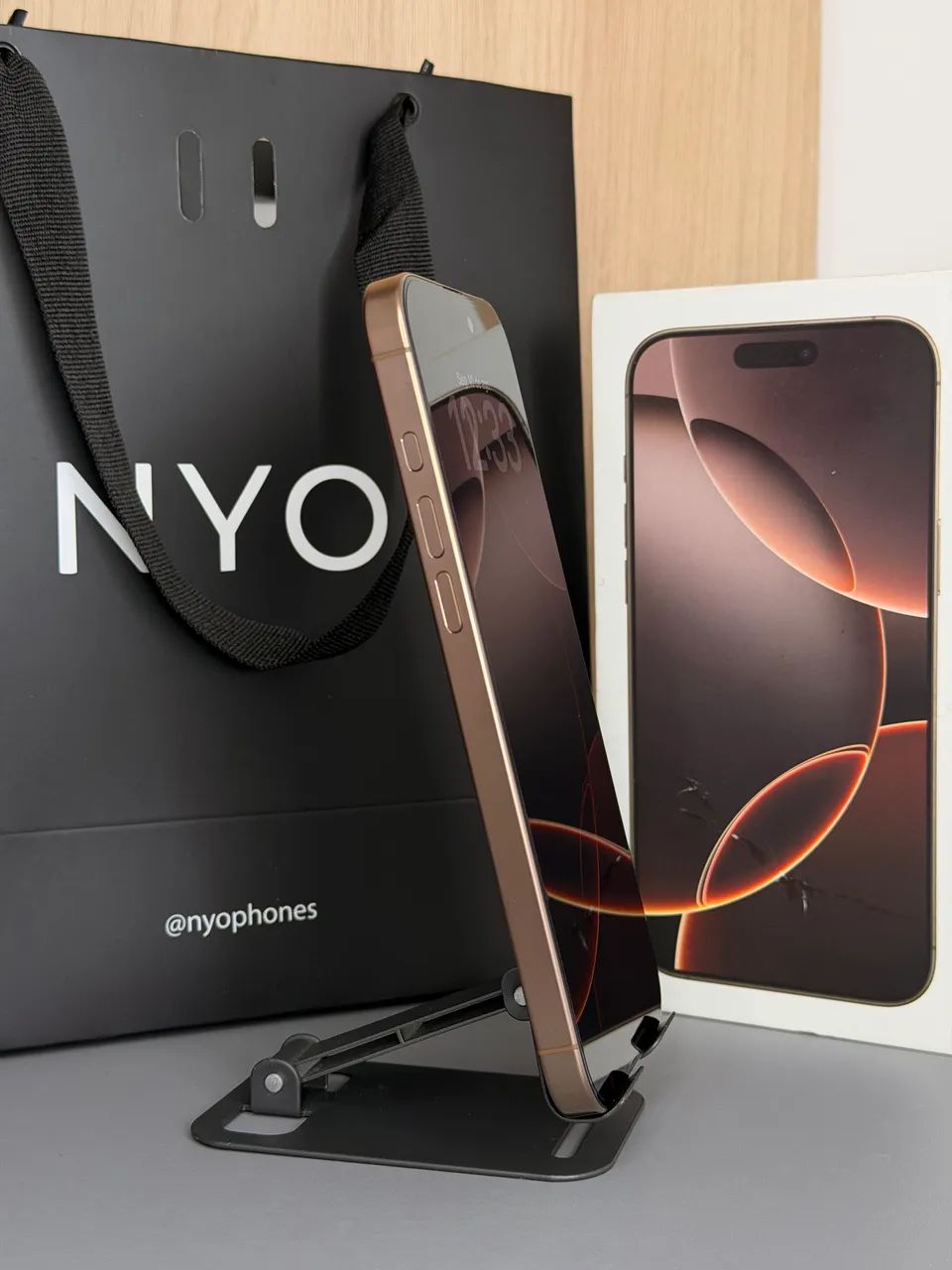 iPhone 16 Pro Max 256gb Todo original - Foto 3