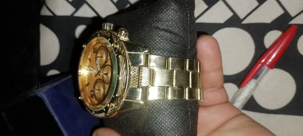 Relógio banhado a ouro