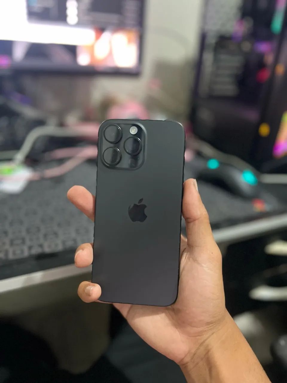 iPhone 16 pro Max 256 - Foto 4