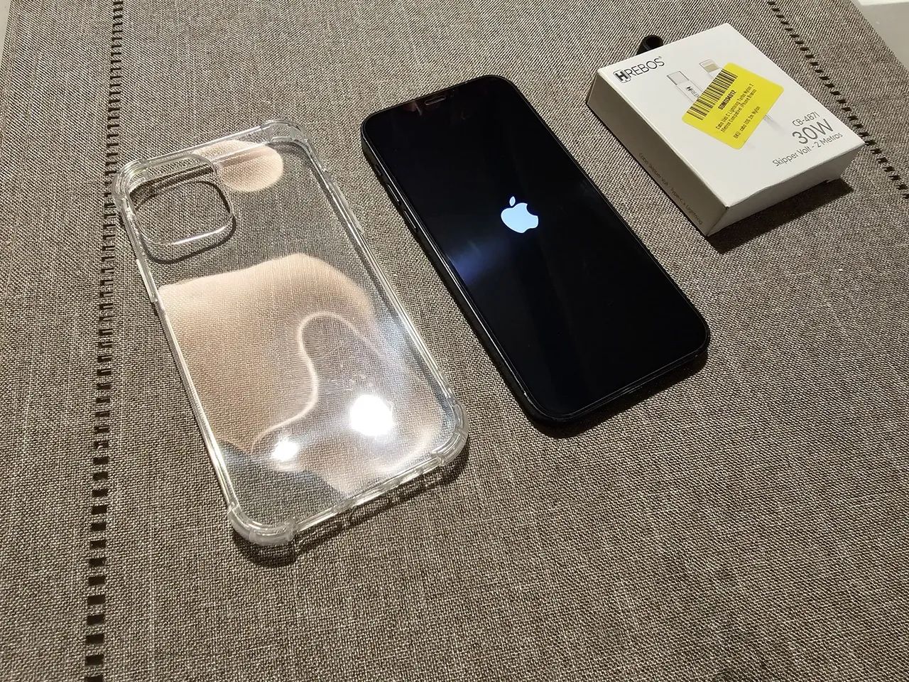 Apple Iphone 12 (64GB) Preto