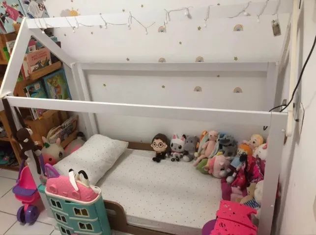 Mini cama casinha 100% MDF c/ colchão 