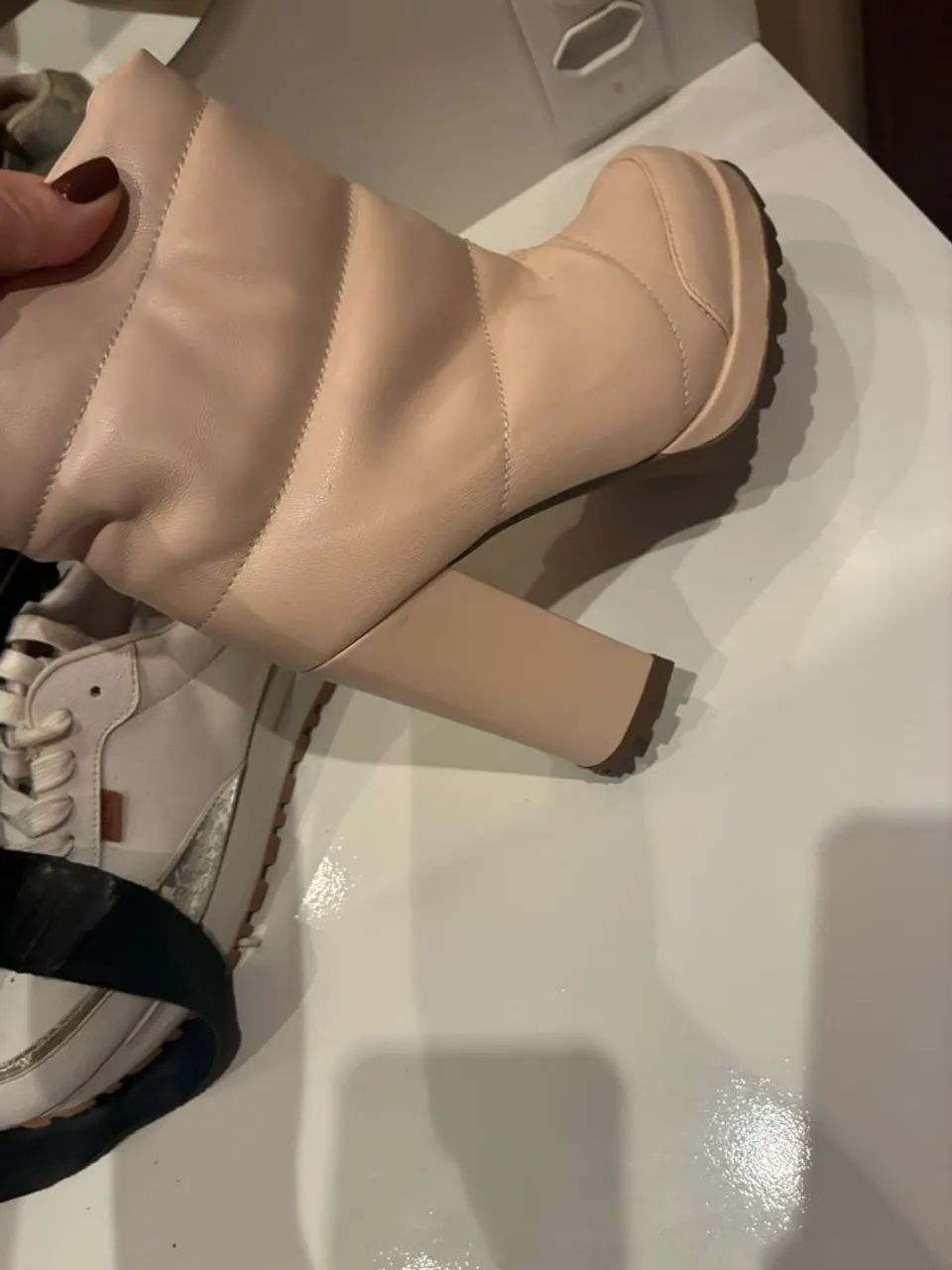 BOTA AREZZO SEMI NOVA N° 34