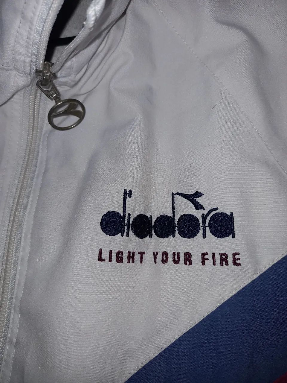 Blusa vintage Diadora veste M usada - Foto 2