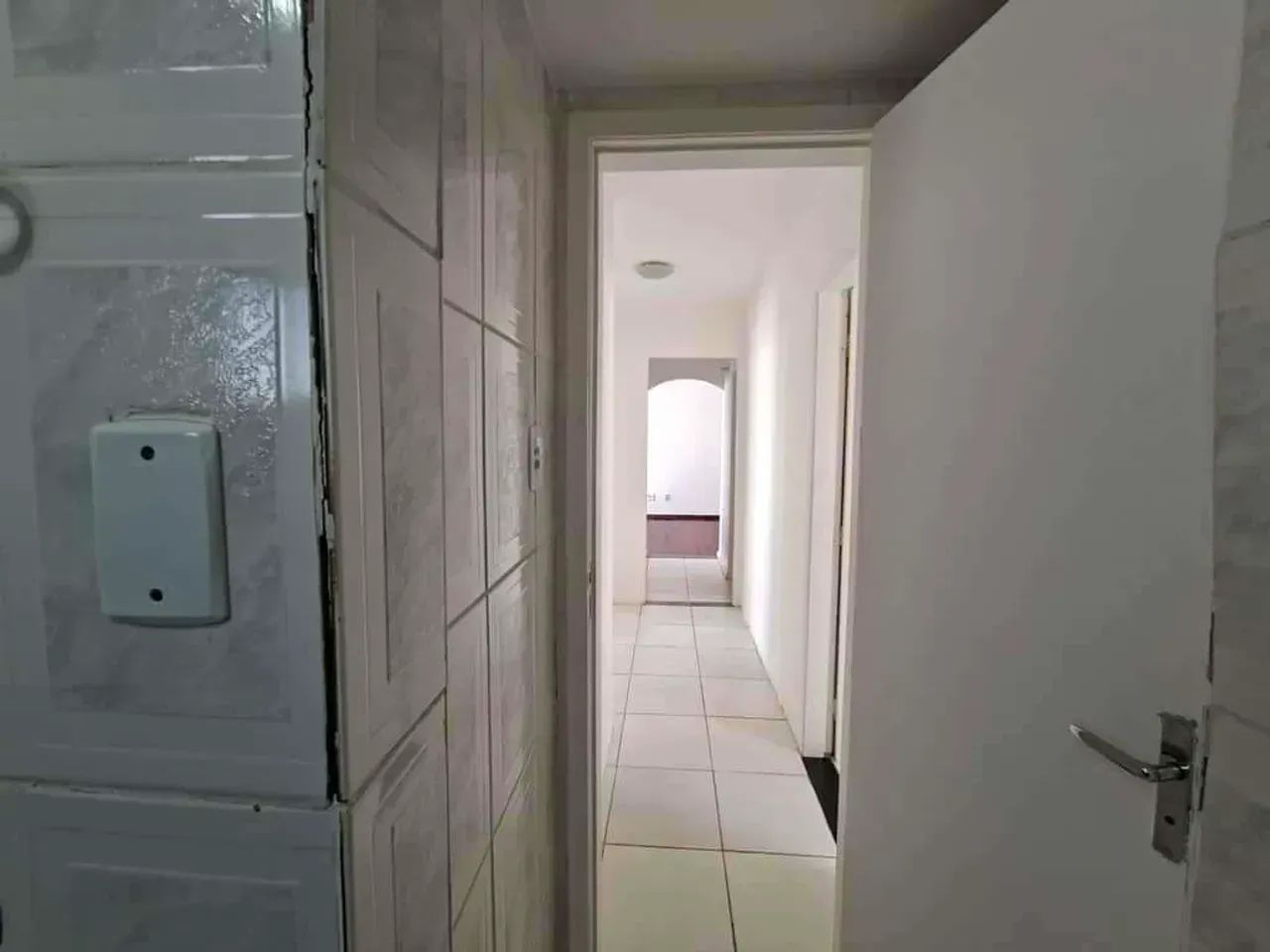 APARTAMENTO 3 QUARTOS 1 SUÍTE 110M² PITUBA - NASCENTE COM DEPENDÊNCIA - Foto 2