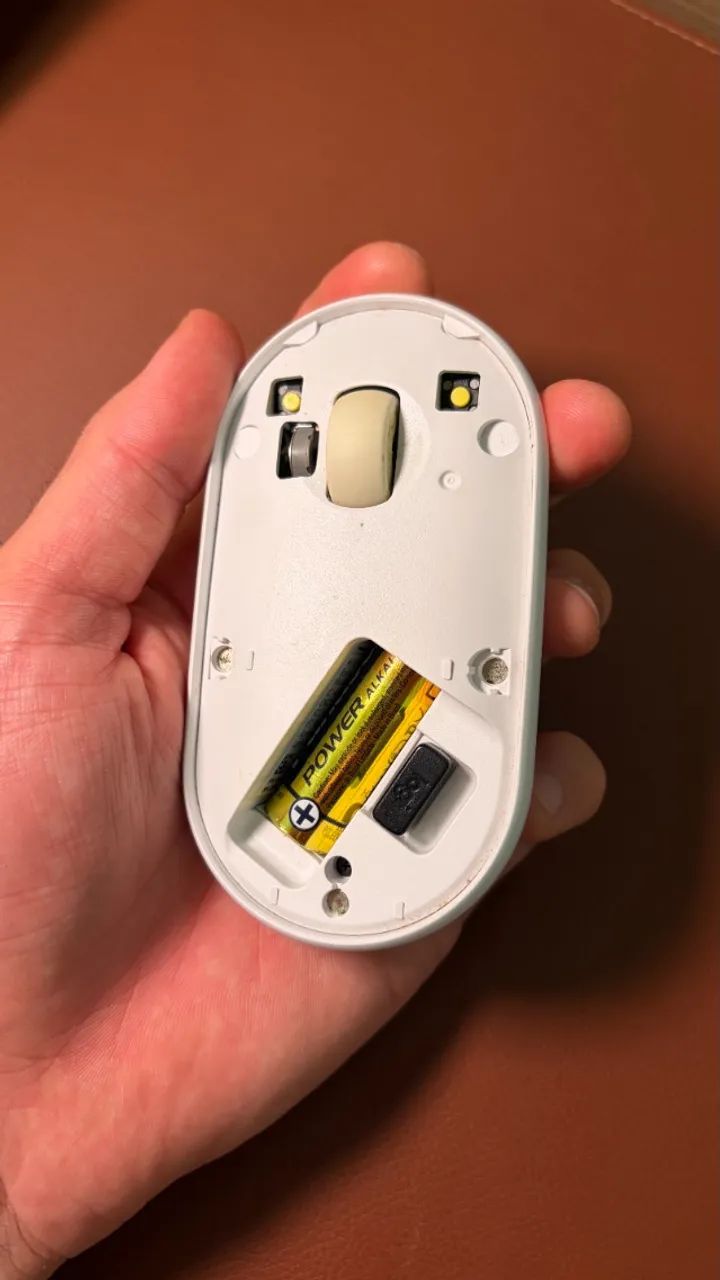 Mouse Sem Fio Logitech (Bluetooth e USB) - Foto 2