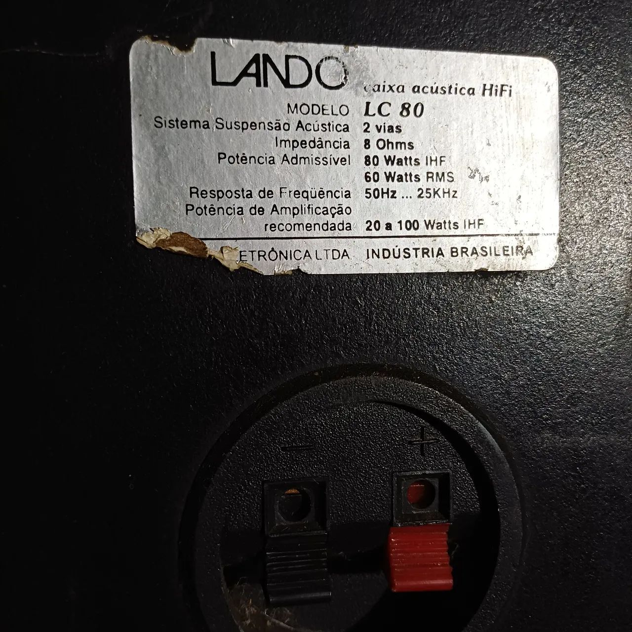 Caixa de som (apenas uma, não o par) Lando LC 80 8 ohms 60W rms com tela em metal - Foto 3