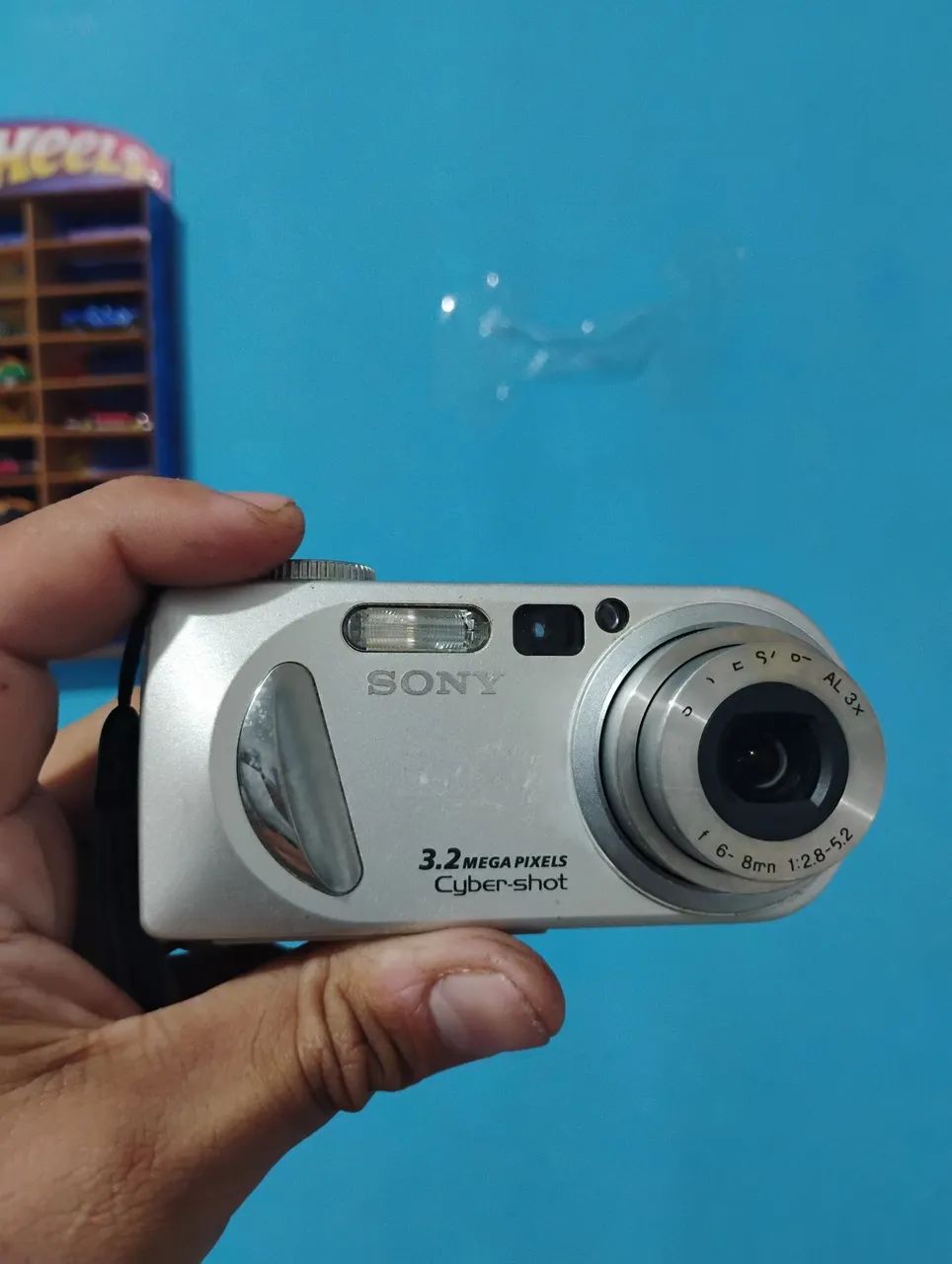 Camera digital cyber-shot 3.2 mp P9 