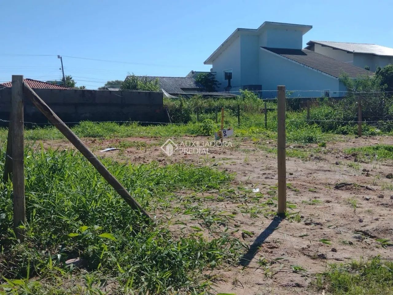 Terreno com 360m2 à venda no bairro Carianos - Florianópolis. - Foto 2