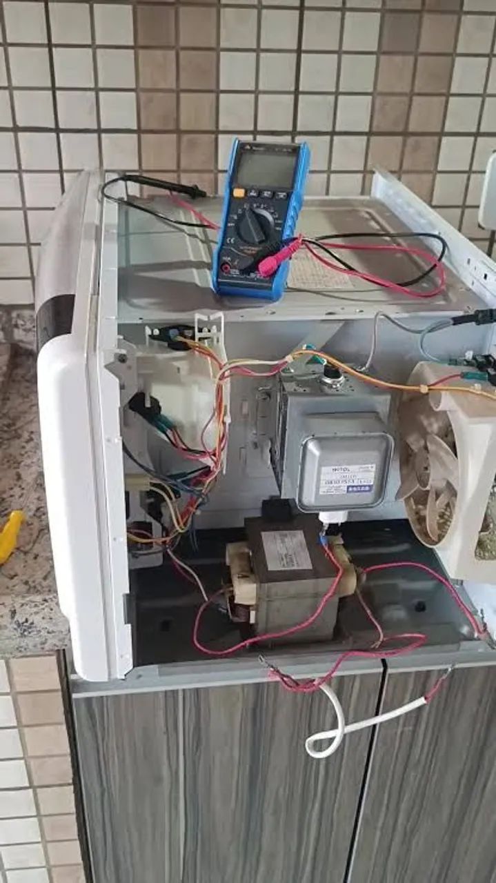 Assistência Técnica em Reparos de TV. Som. Dvd e Microondas - Foto 4