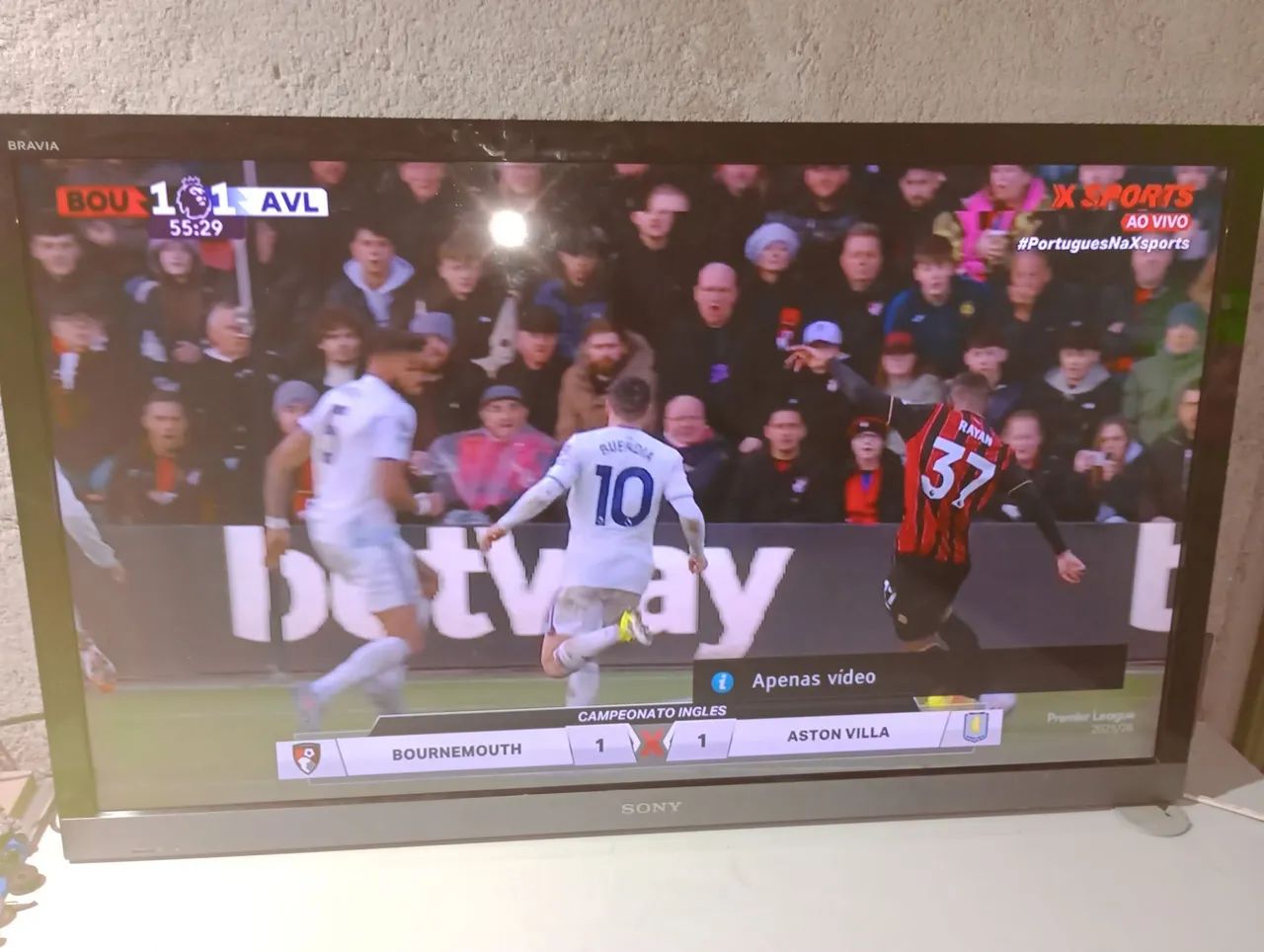 Vendo tv Sony 46 polegadas LED funcionando perfeitamente. Não é smart. - Foto 4